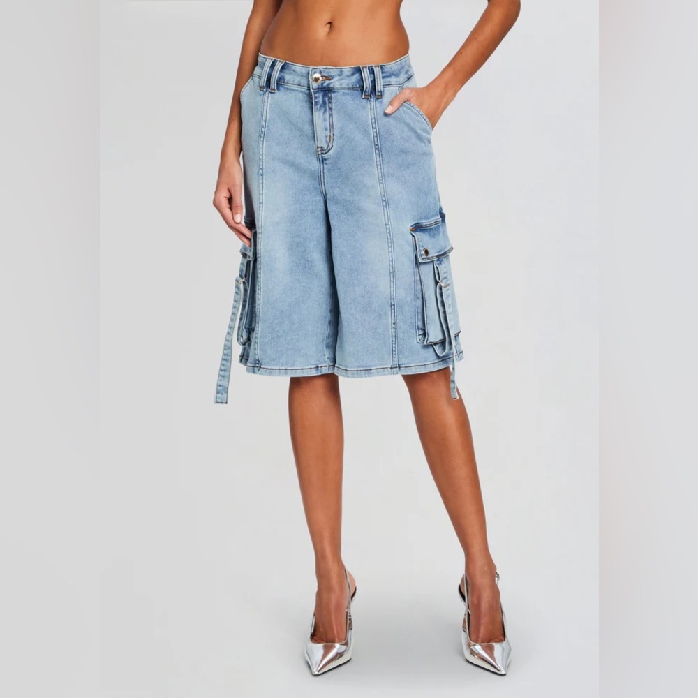 RETROFÊTE Sarta Cargo Denim Jean Shorts Sz 26 $278 SOLD OUT